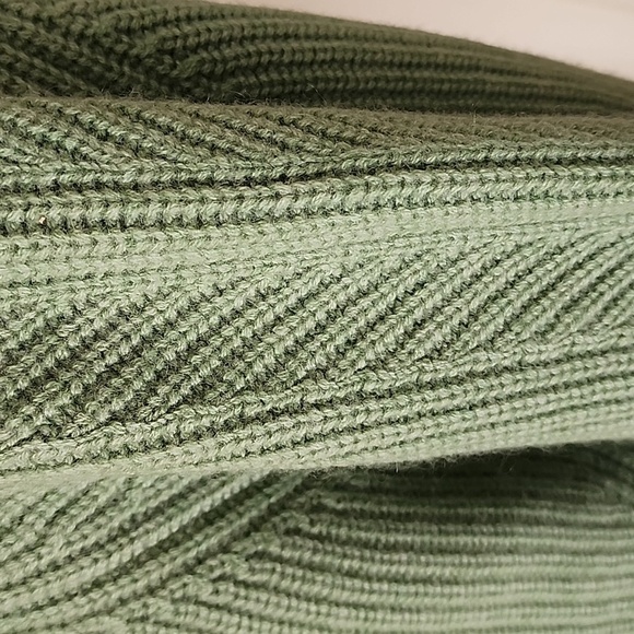 New! Demylee NY small sage green mindy cashmere cardigan . - Picture 6 of 13